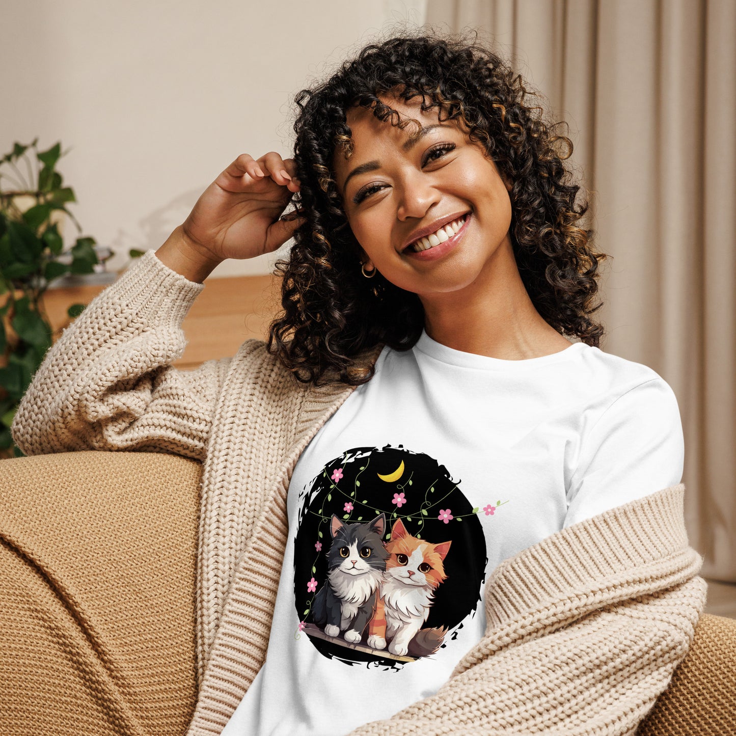 Lockeres Damen-T-Shirt 2 Katzen Nacht