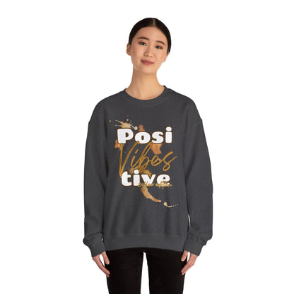 Positive Vibes Coffee Edition Sweatshirt | Unisex Gildan 18000 | Bequemes Kaffee Pullover | Positive Vibes Sweater | XS-2XL Printify